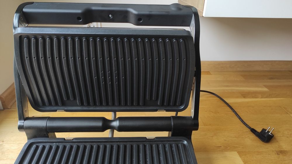 Tefal OptiGrill+ XL, като чисто нова, използвана 2-3 пъти, с гаранция