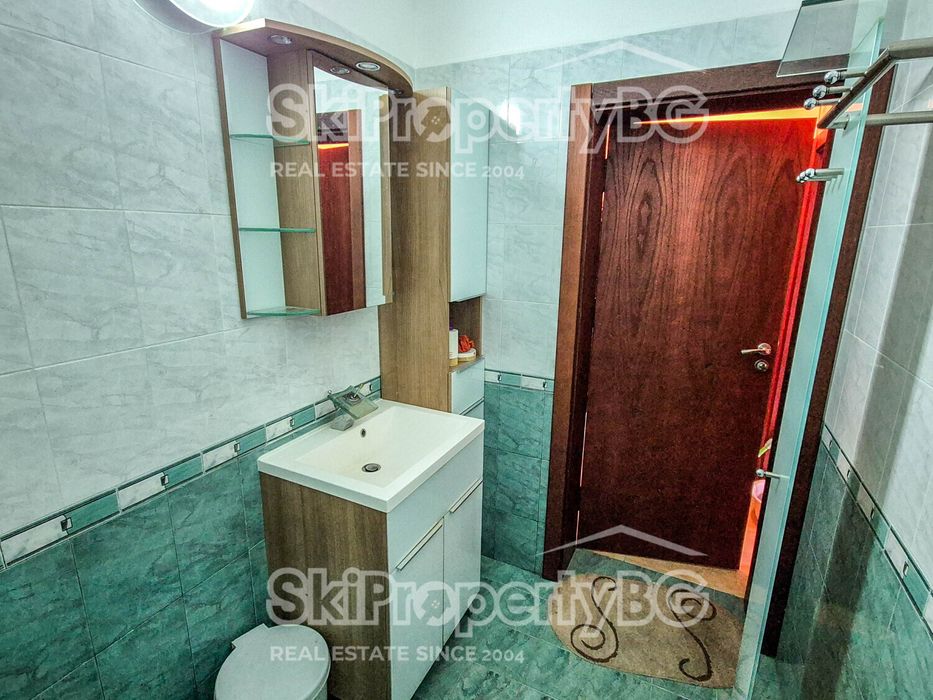 Обзаведен апартамент в Голф клуб Ибър с гледка към Рила!