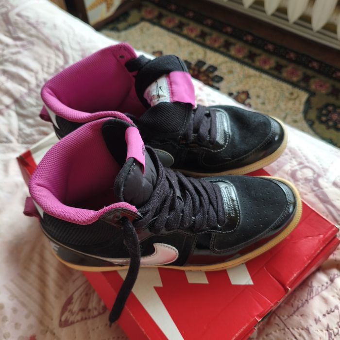 Дамски кецове Nike