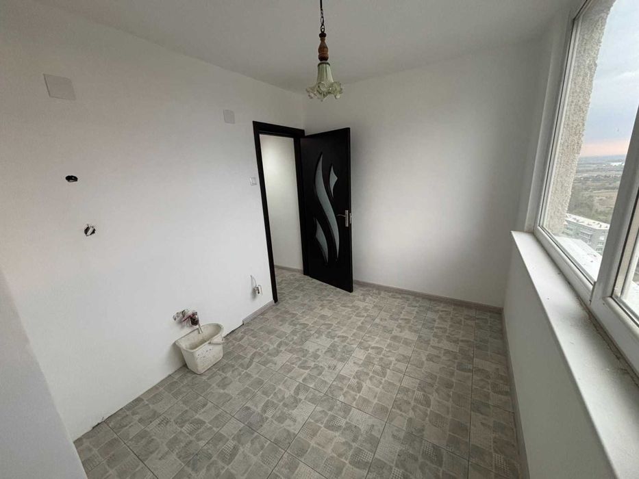 Продажба четиристаен апартамент