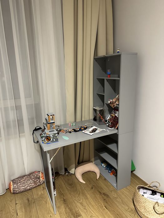 Birou copii gri identice / birouri copii