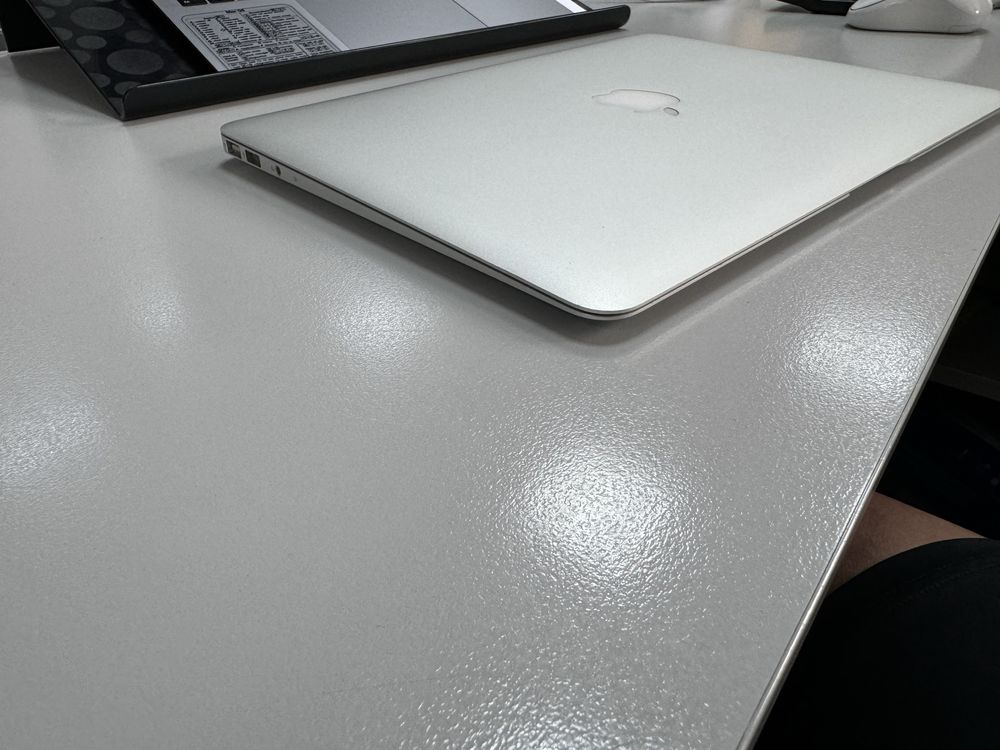 Macbook Air mid 2011