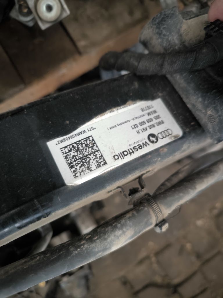 Ел теглич AUDI A4/A5 B9