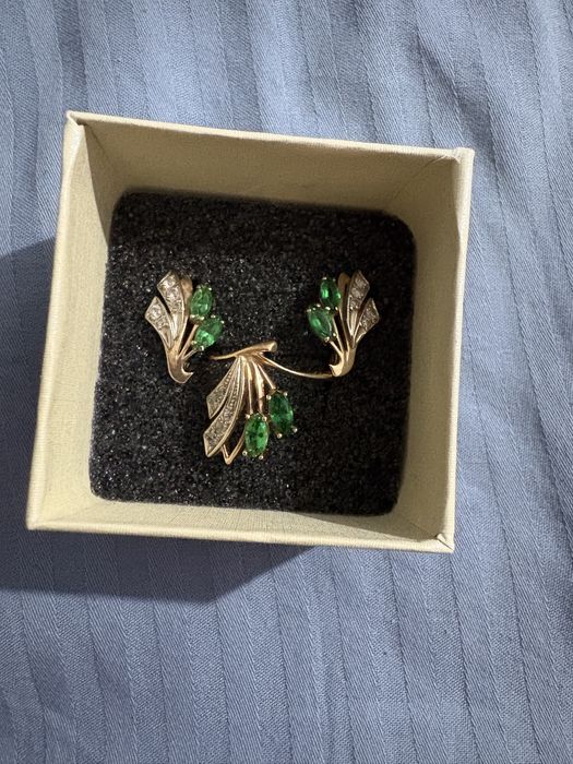 золотой комплект с фианитоми