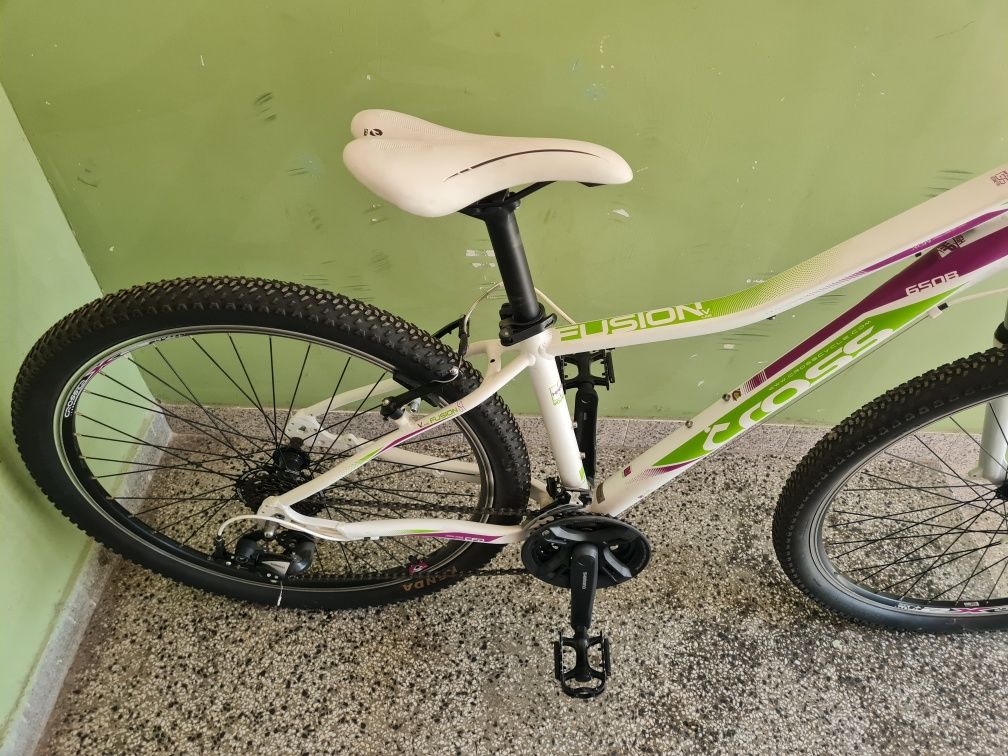 Продавам Cross Fusion 27.5 алуминиев дамски велосипед/колело