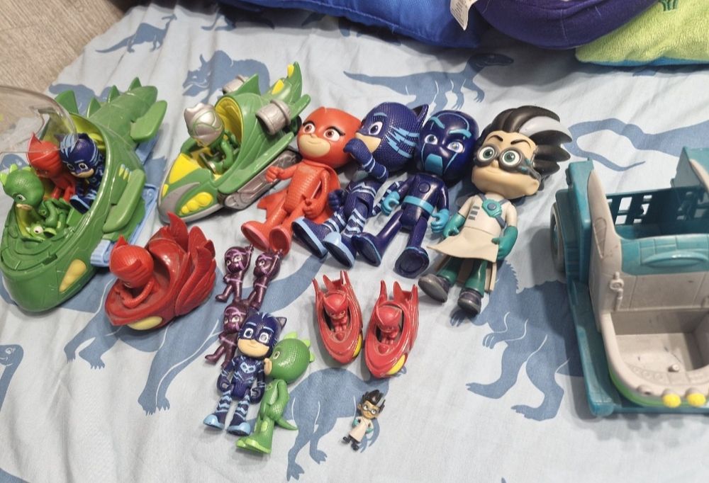 Lot jucarii Eroii in Pijama