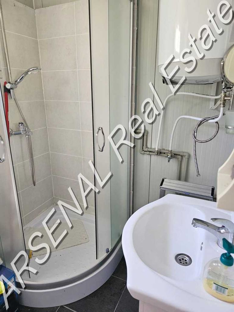 Продава се Къща в Банкя - 200 кв.м за 1600 €/кв.м - Снимка #2