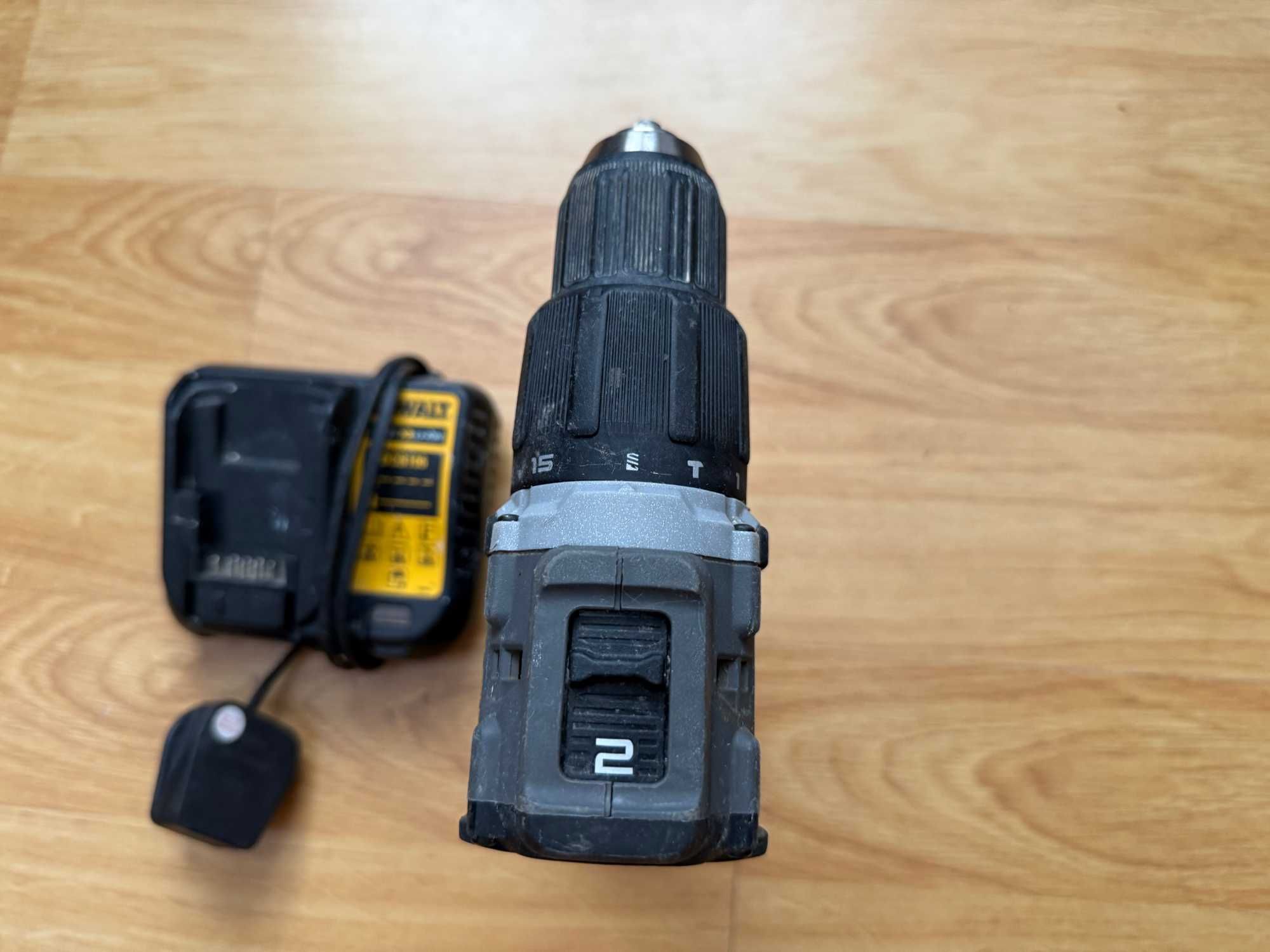 Dewalt DCD100 Винтоверт