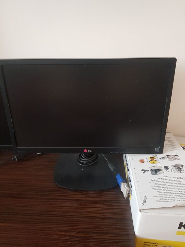 Monitor LG  21 inch