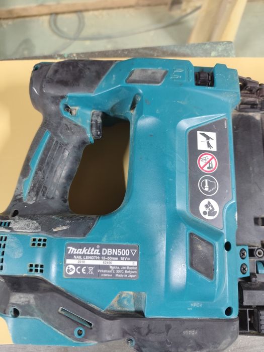 Pistol cuie Makita DBN 500