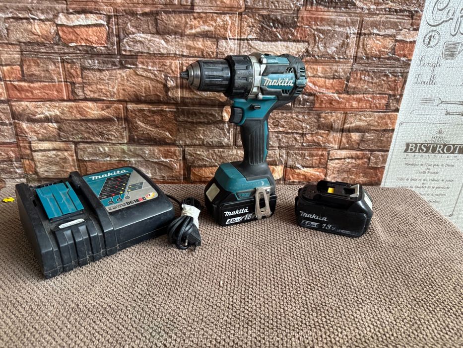 Filetanta Makita DDF