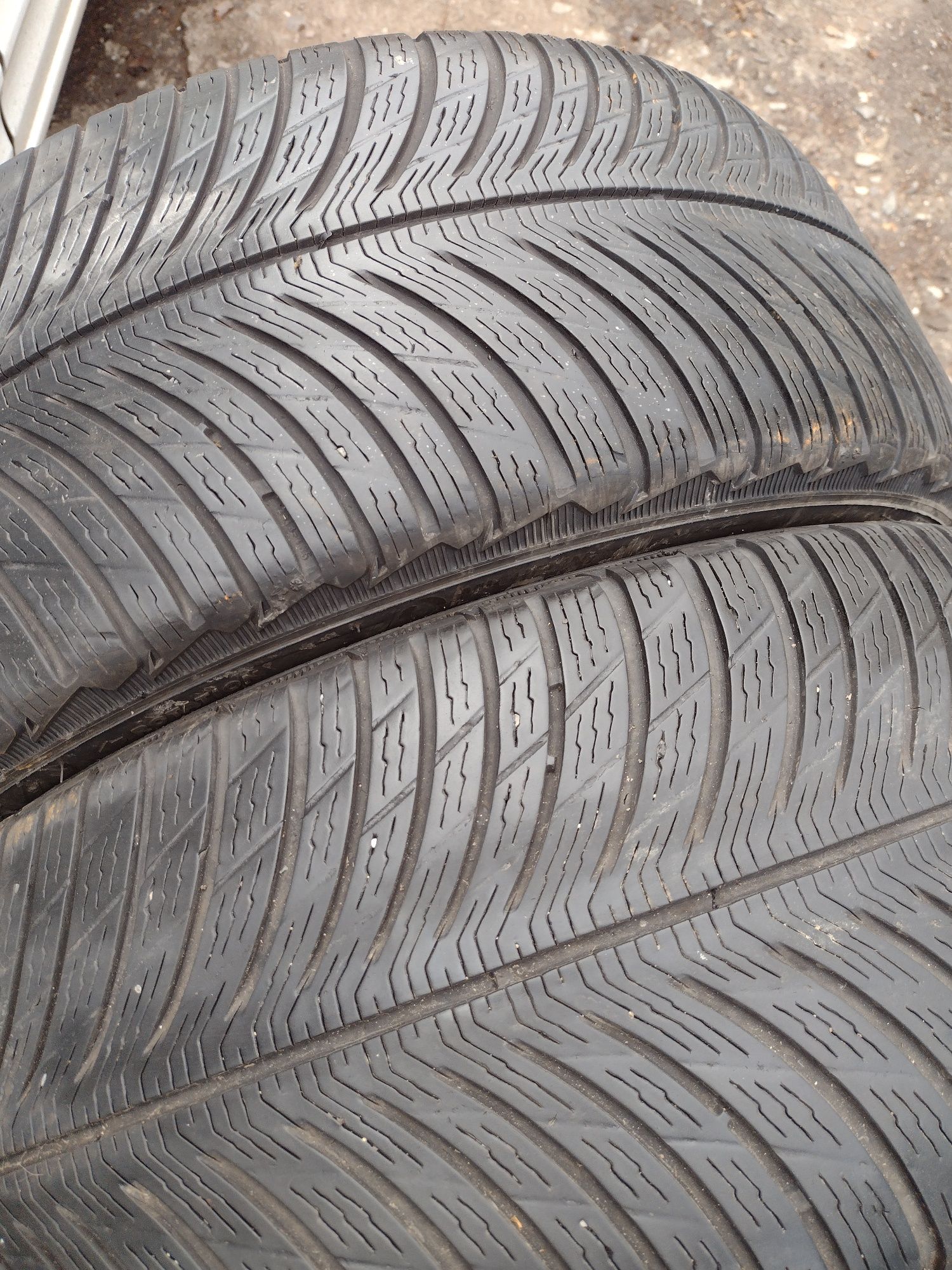 Michelin 2бр.235/45/18 дот2321