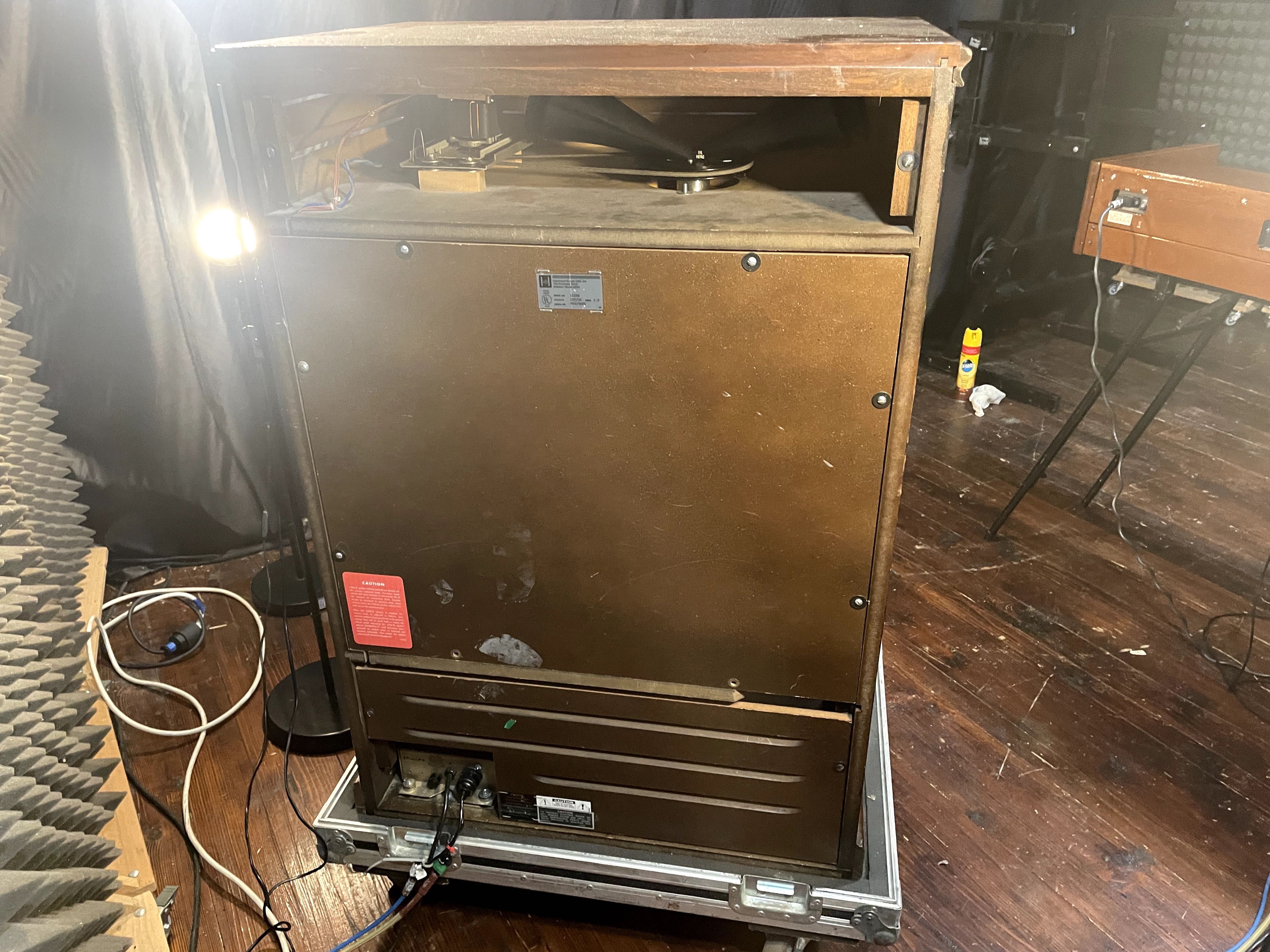 This is the sound : Leslie 122 - Mint - New XB Model + flight case