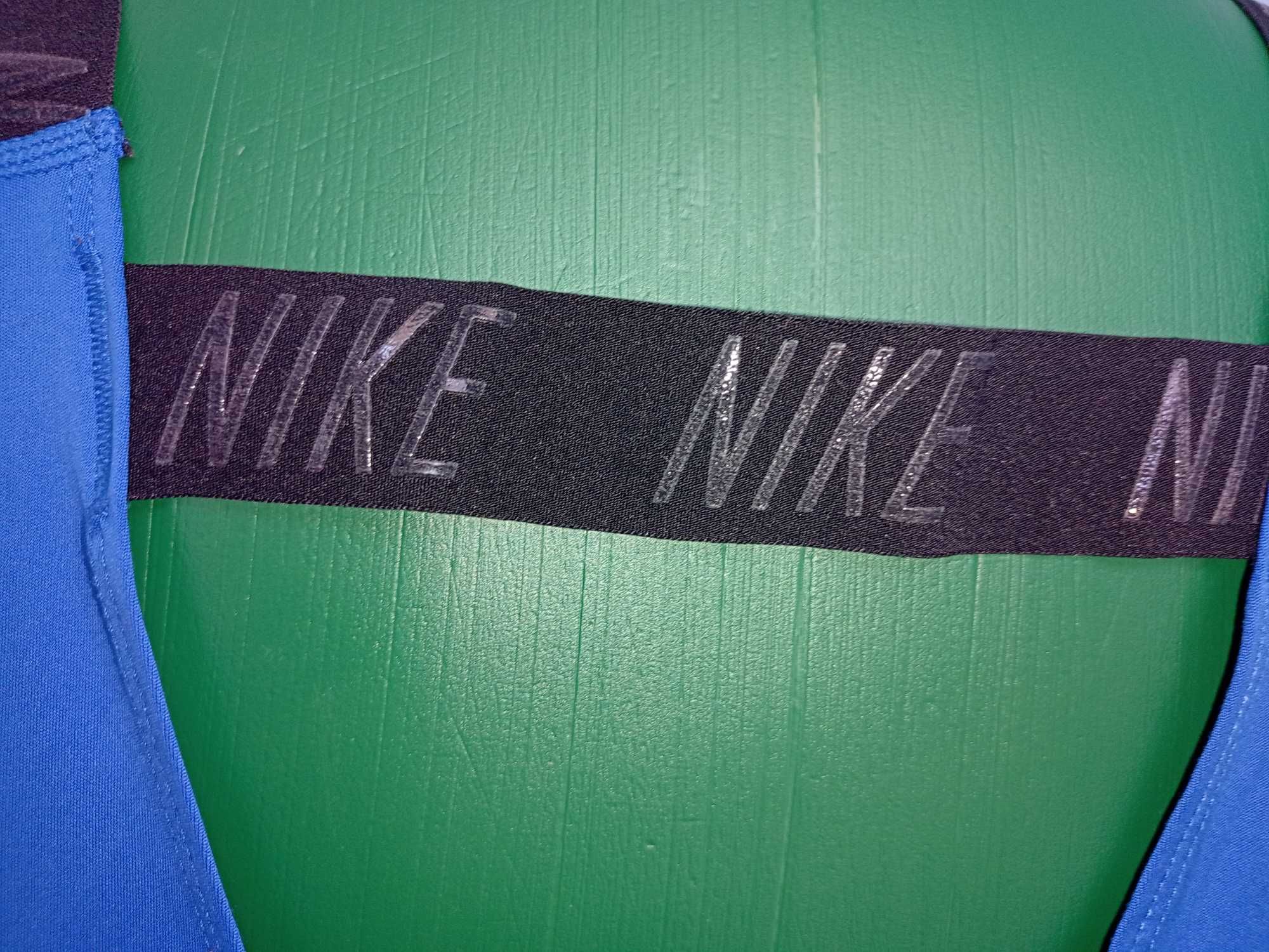 спортен потник Nike S