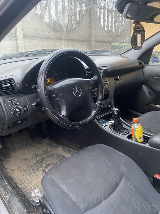 Vand Mercedes C-class180