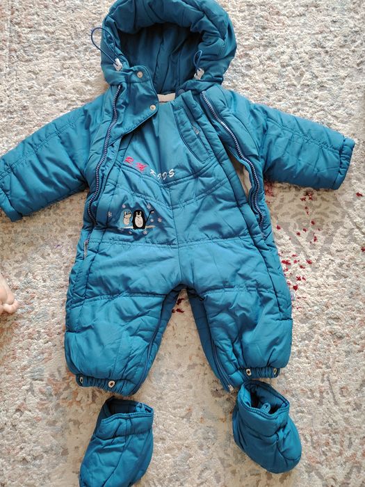 Продам зимнюю детский комбинезон