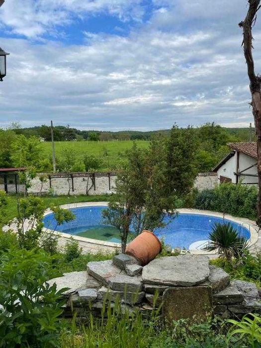 Комплекс от къща за гости в с. Малки Воден, яз. Ивайловград