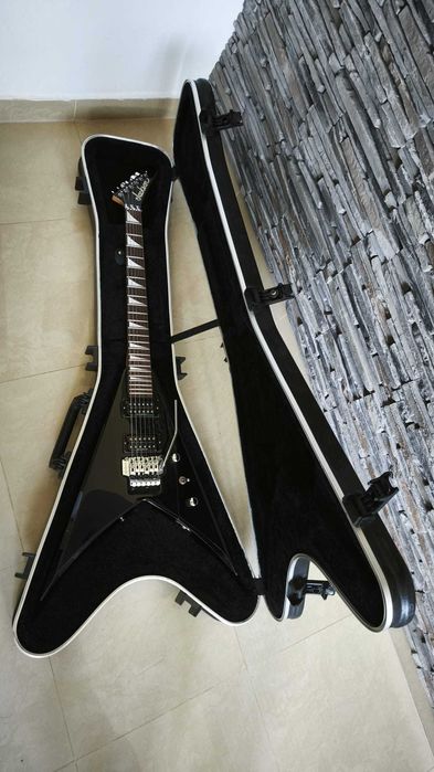 Chitara electrica Jackson King V Made in Japan + toc Garantie