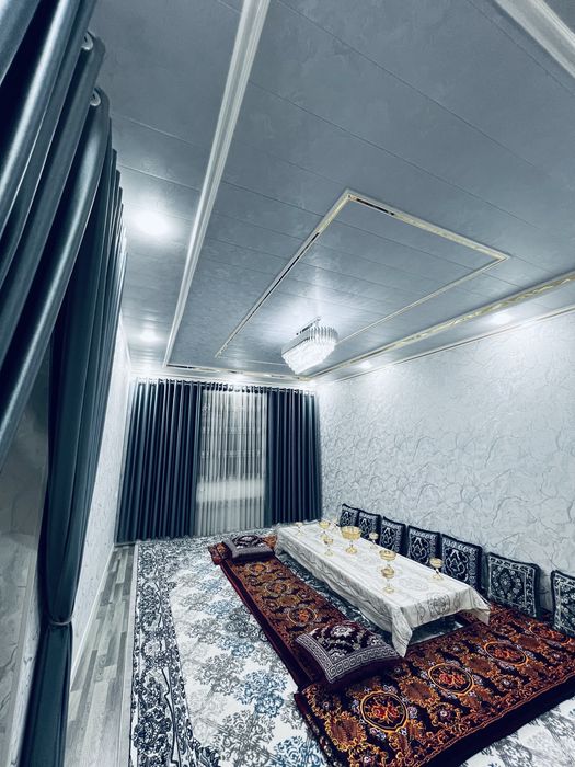 Жомбой центр Бохористон 44 чи Уй срочна сотилади