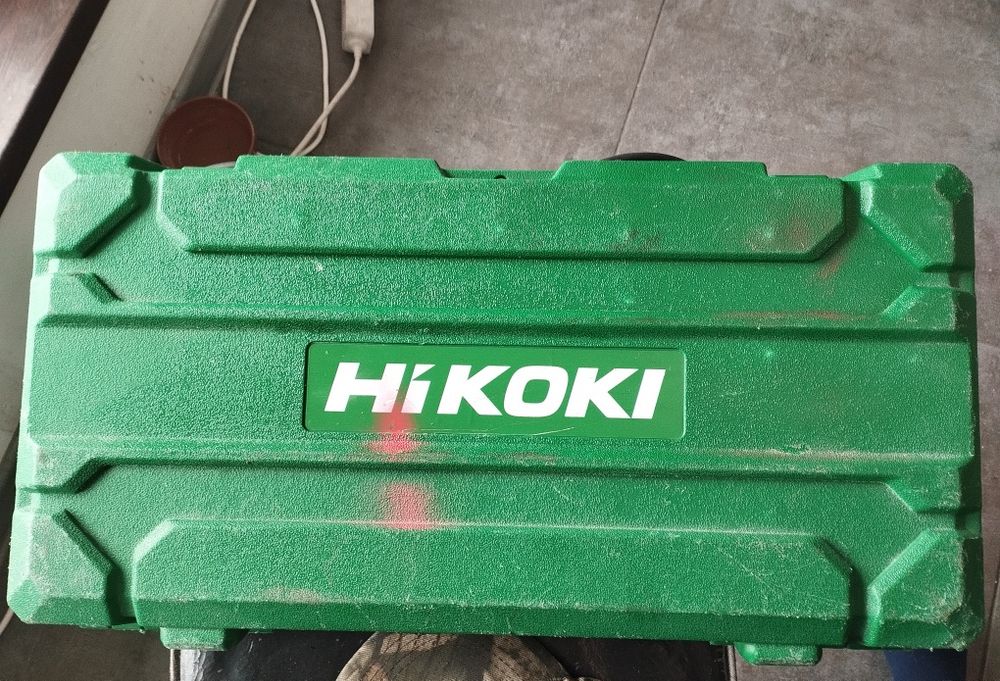 Саблен трион HIKOKI CR13VEY безчетков мотор.