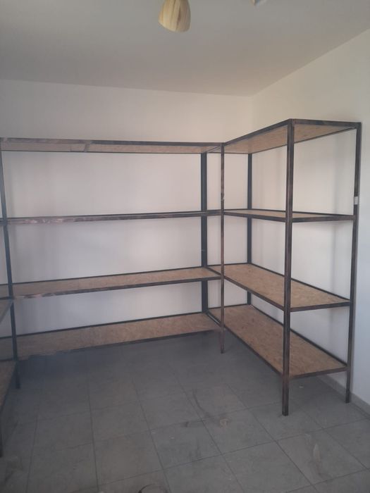 Rafturi metalice pentru comenzi