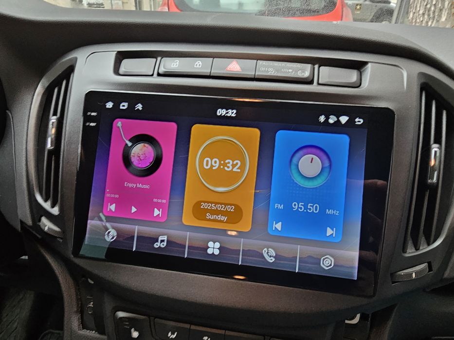 Автомобилна мултимедия 9"