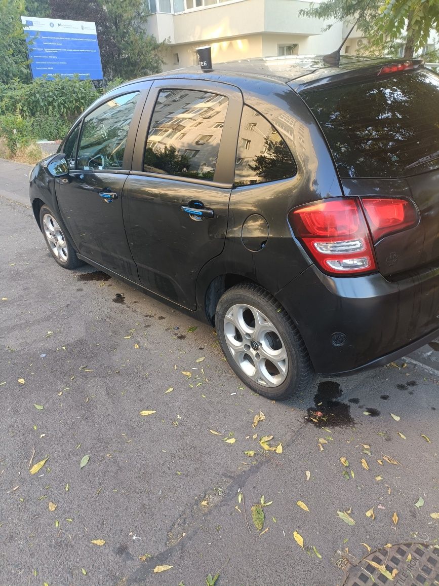Mașină pentru nepretențiosi e o mașină sa îți faci treabă cu ia