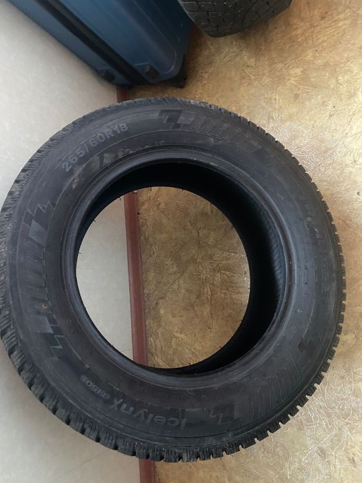 Резина зимняя 265/60R18 шипованные