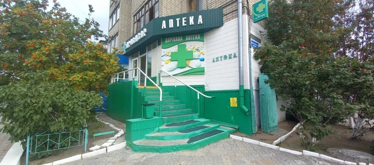 ПРОДАМ действующую аптеку под любой вид деятельности в центре