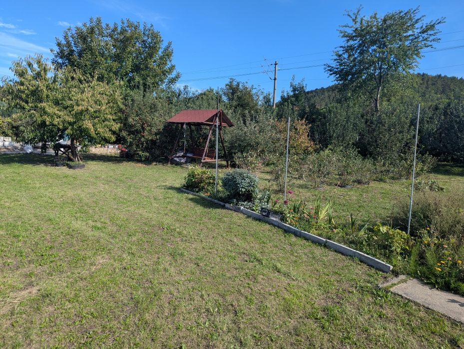 Vând teren intravilan Scheia, vecinătate E85, 10.6 ari, 10000Euro/ar