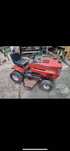 Tractoraș tuns iarba murray