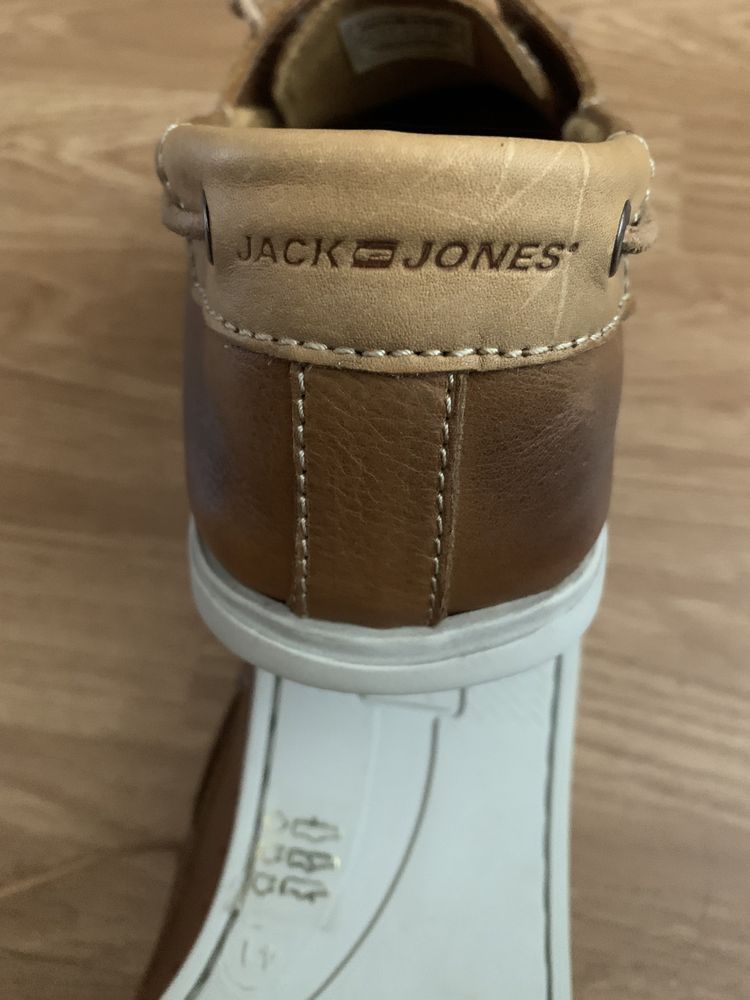 О.X.S италиански обувки,нови 40-40,5.Jack&Jones мокасини 41(42),нови.