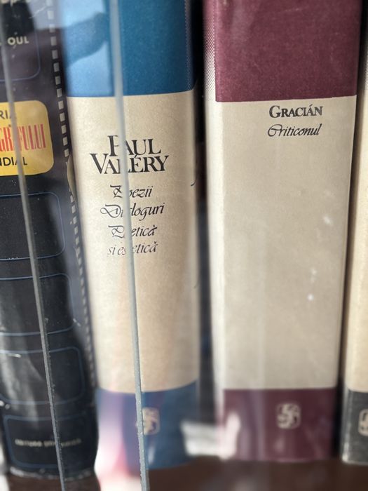 Noul testament carti de filozofie si critica literara