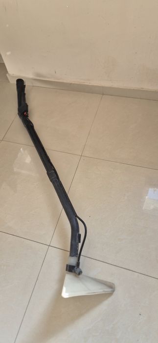 Почистващи машини и уреди