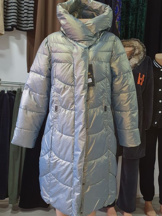 Kurtka pikin fabrichni dukonda bor dastavka bor