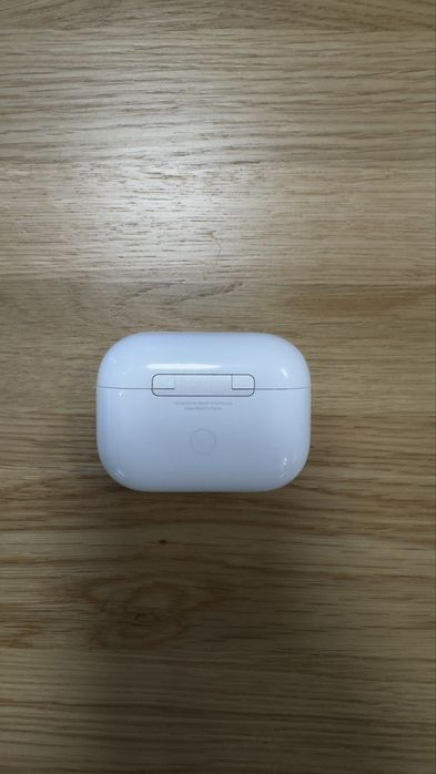 Apple Airpods 2nd Generation with noise cancellation
