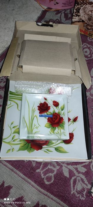 Тортовница с тарелочками