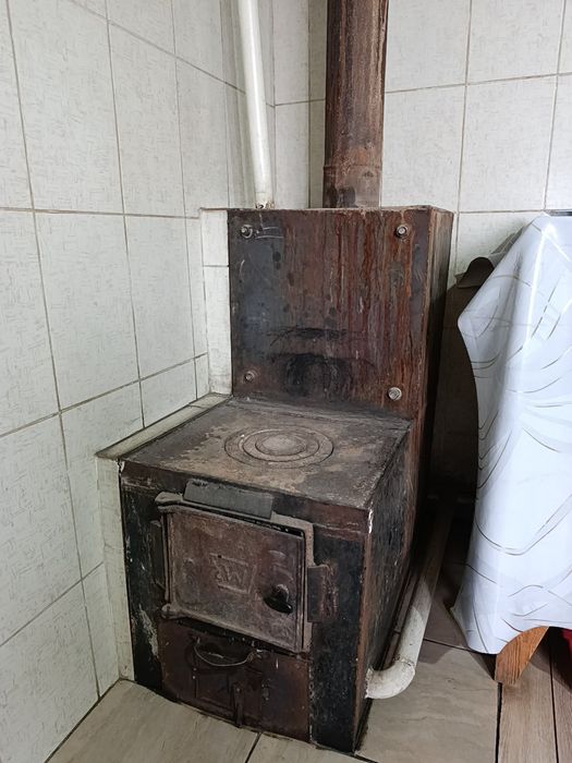 Угольный котел. Хороший состояние
