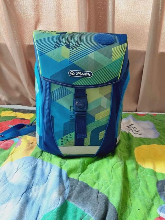 Раница за училище