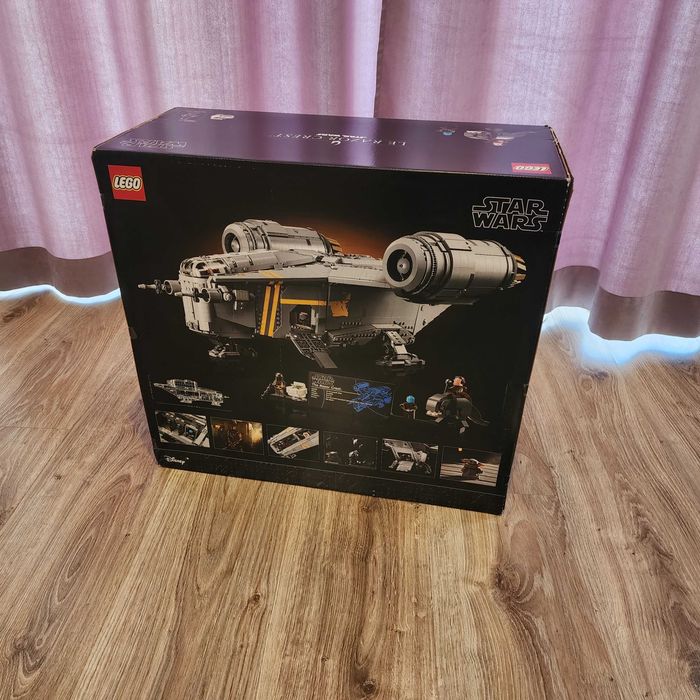 LEGO The Razor Crest Star Wars