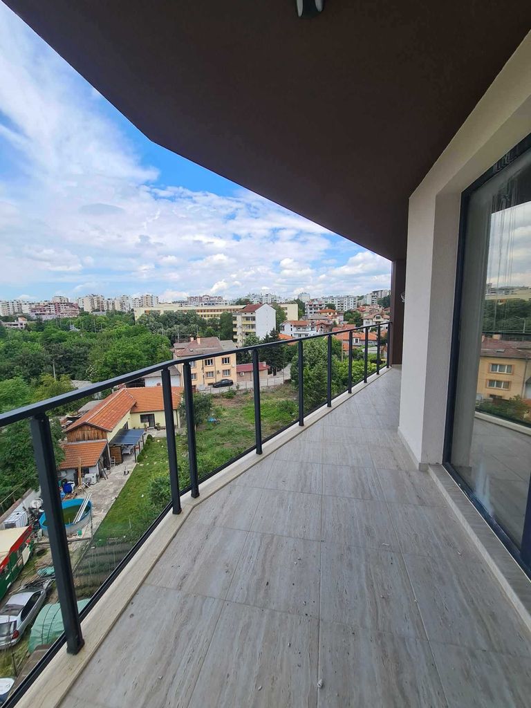 Продава се Тристаен апартамент в Хасково, Любен Каравелов - 87 кв.м за 899 €/кв.м - Снимка #1