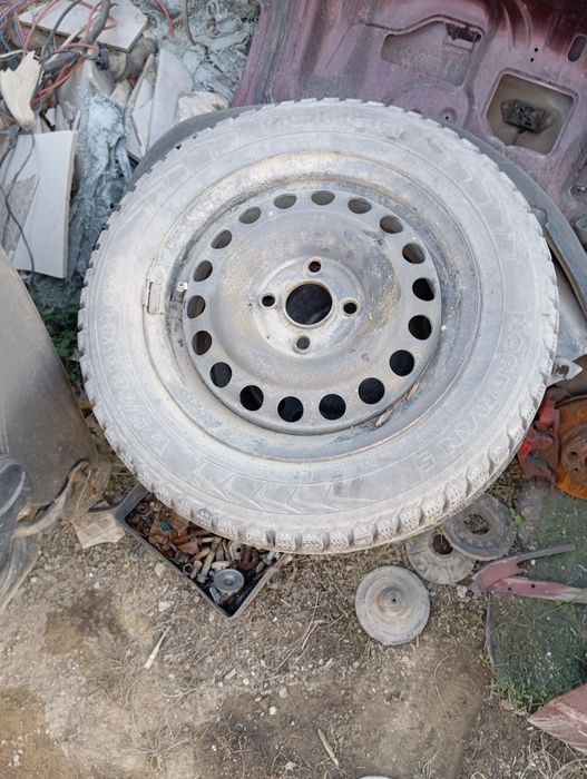 Продам шины  с дисками