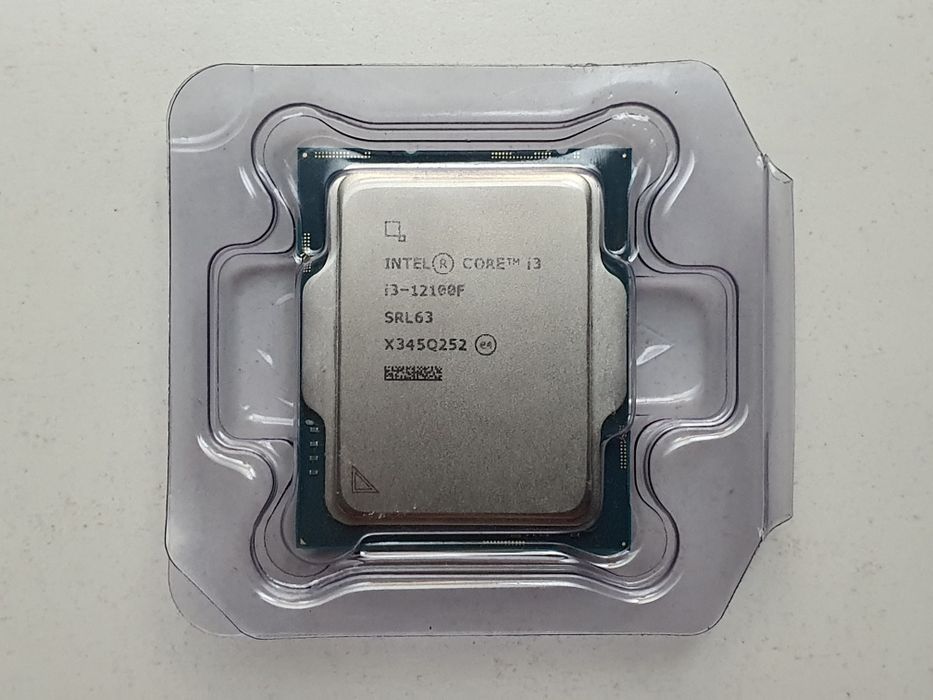 Intel Core I3-12100F