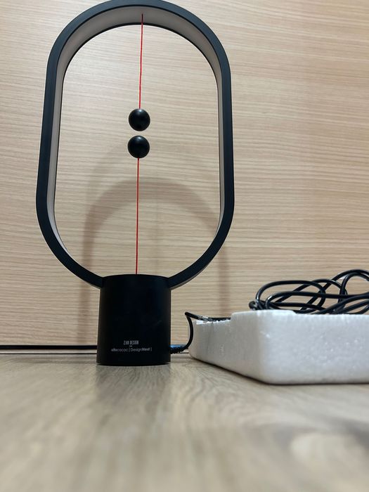 Veioza cu intrerupator magnetic Heng Balance