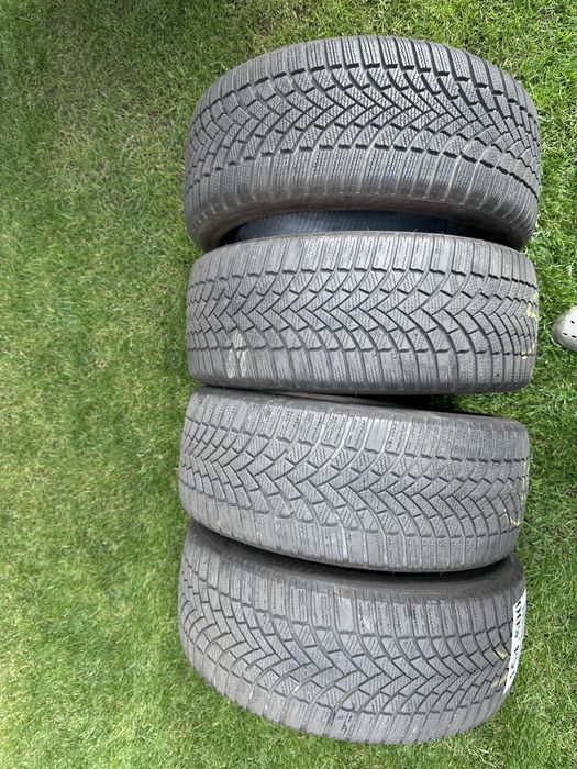 Anvelope iarnă Bridgestone Blizzak lm005 235 45 R18