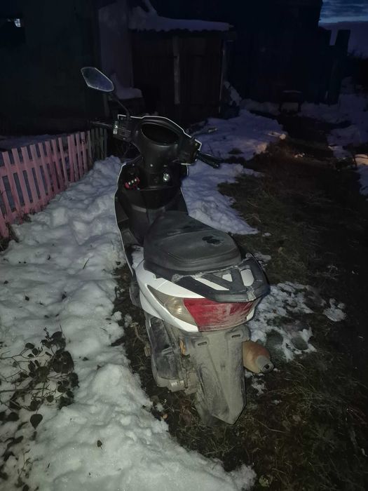 Продам скутер м8