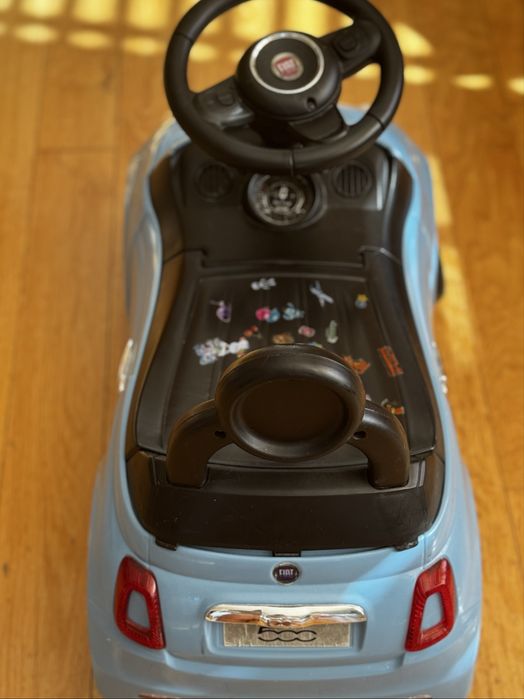 Детска кола за яздене FIAT 500 – със звуци и клаксон