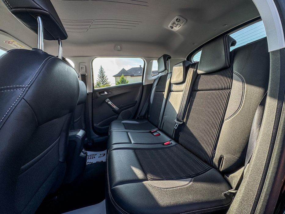 Peugeout 2008. Benzina  2016