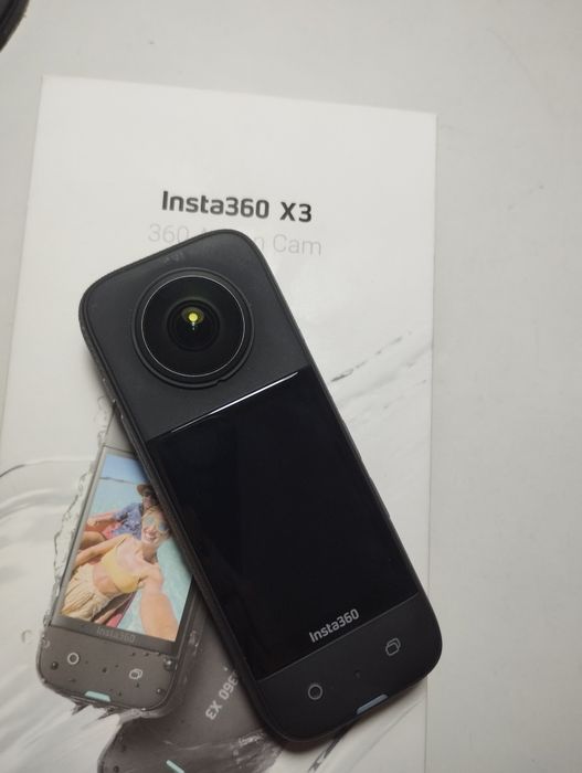 Камера insta360 x3
