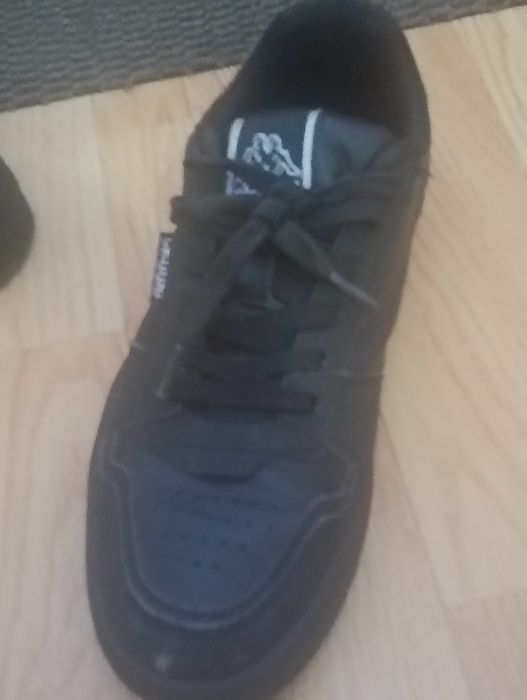 Vând Adidasi stare excelenta